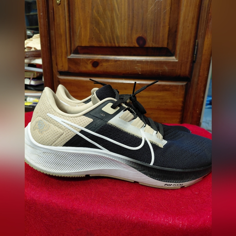 Nike Zoom Pegasus 38 Colorado Buffaloes Black/Gold DJ0820-001 Men Sz 13